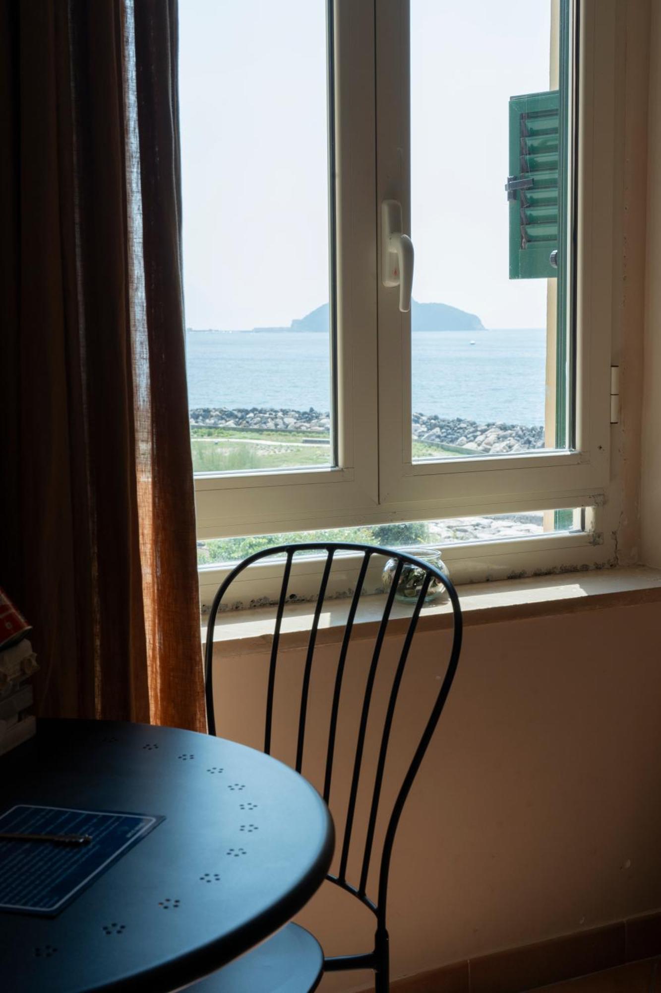 Artis Mare Bed & Breakfast Pozzuoli Exterior photo